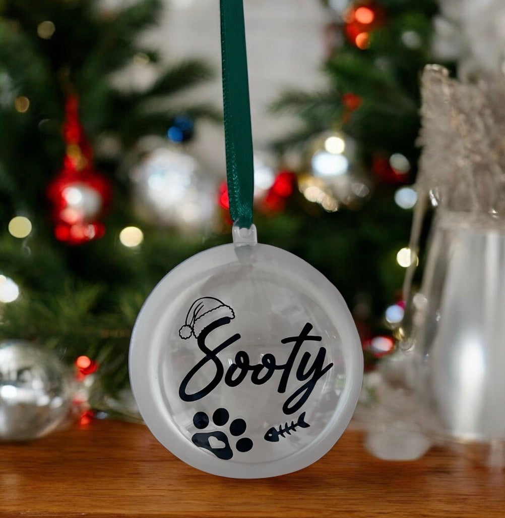 Personalised fillable bauble